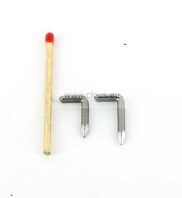 Punta in acciaio e testa angolata L: 18 mm Ø 2.7 mm L: 12 mm